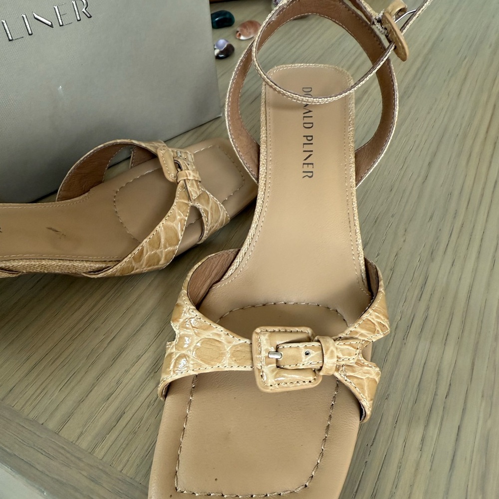 Donald J. Pliner Tan Sandals with Bow Detail and Ankle Strap